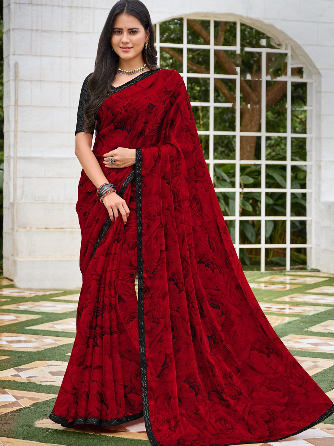 

Laxmipati Floral Sequinned Poly Chiffon Saree, Red