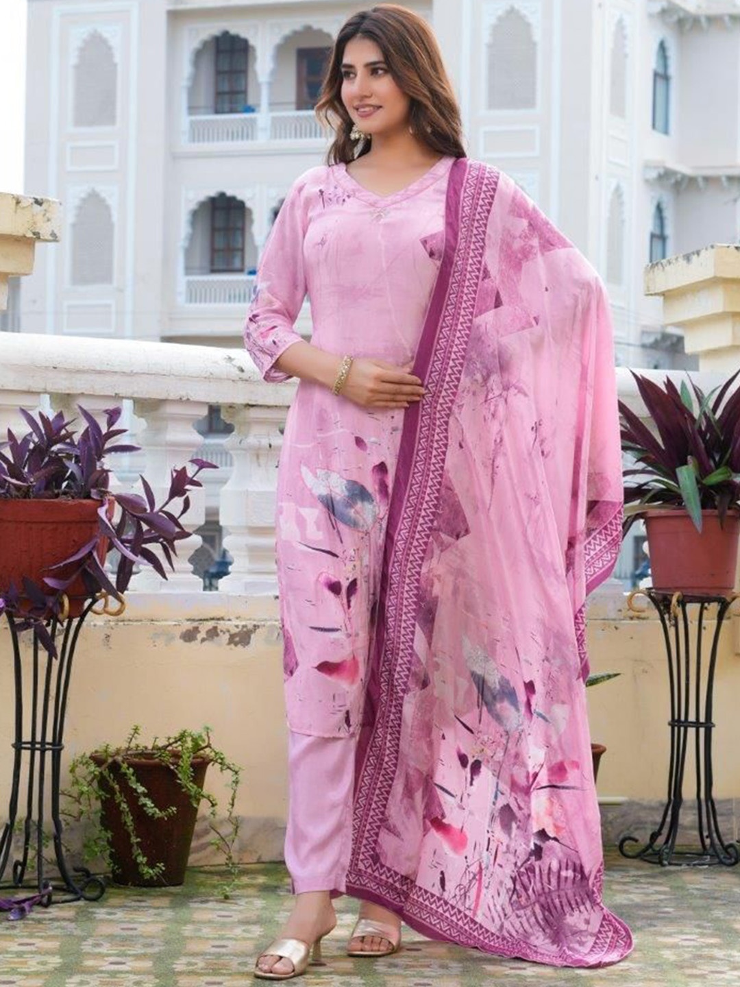 

SIGNORIA Floral Printed Straight Kurta with Trousers & Dupatta, Pink