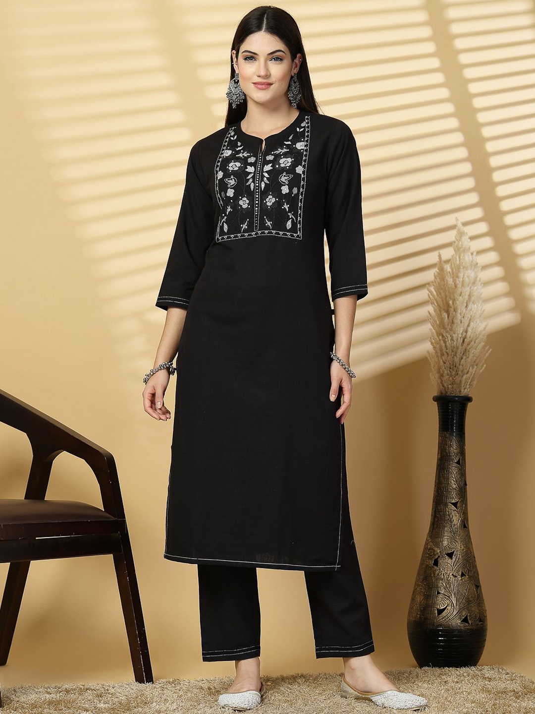 

Pistaa Floral Embroidered Sequined Yoke Design Kurta With Trousers, Black