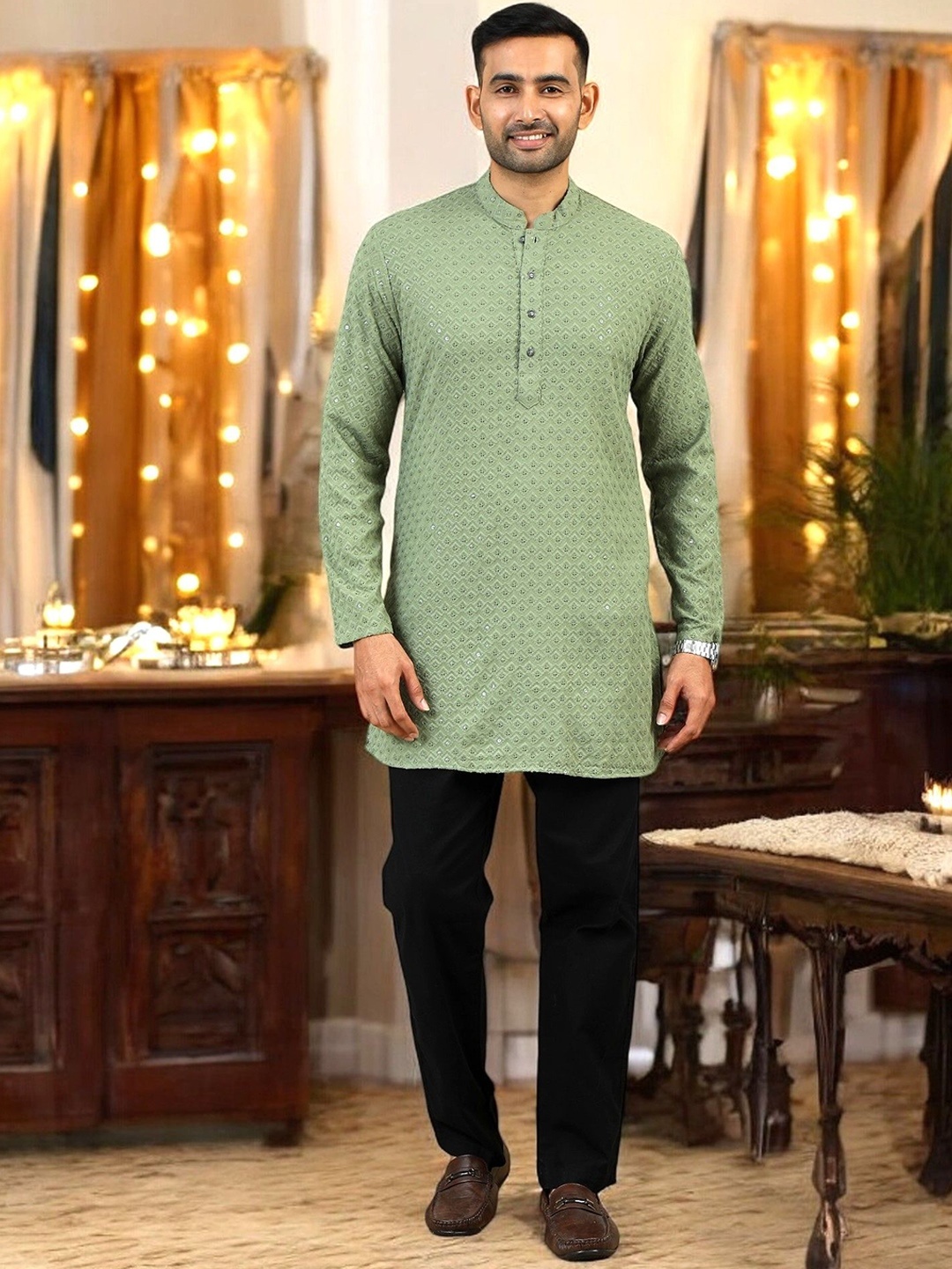 

TATTVA Men Kurta, Green