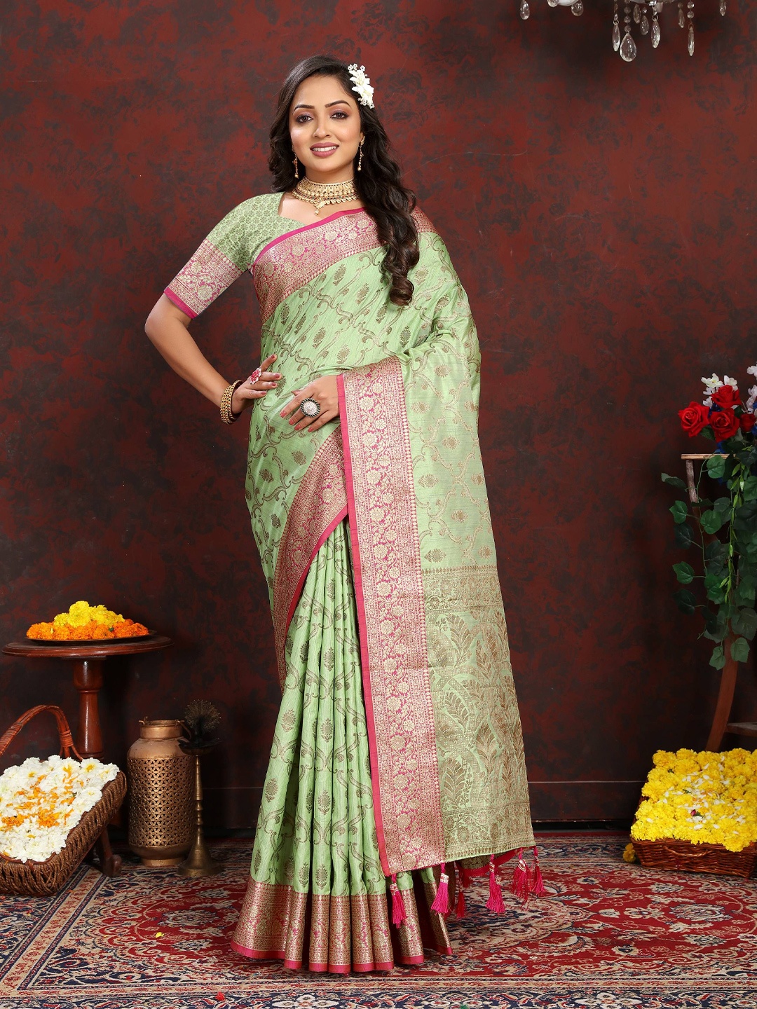 

Zeekha Woven Design Zari Pure Silk Kanjeevaram Saree, Lime green