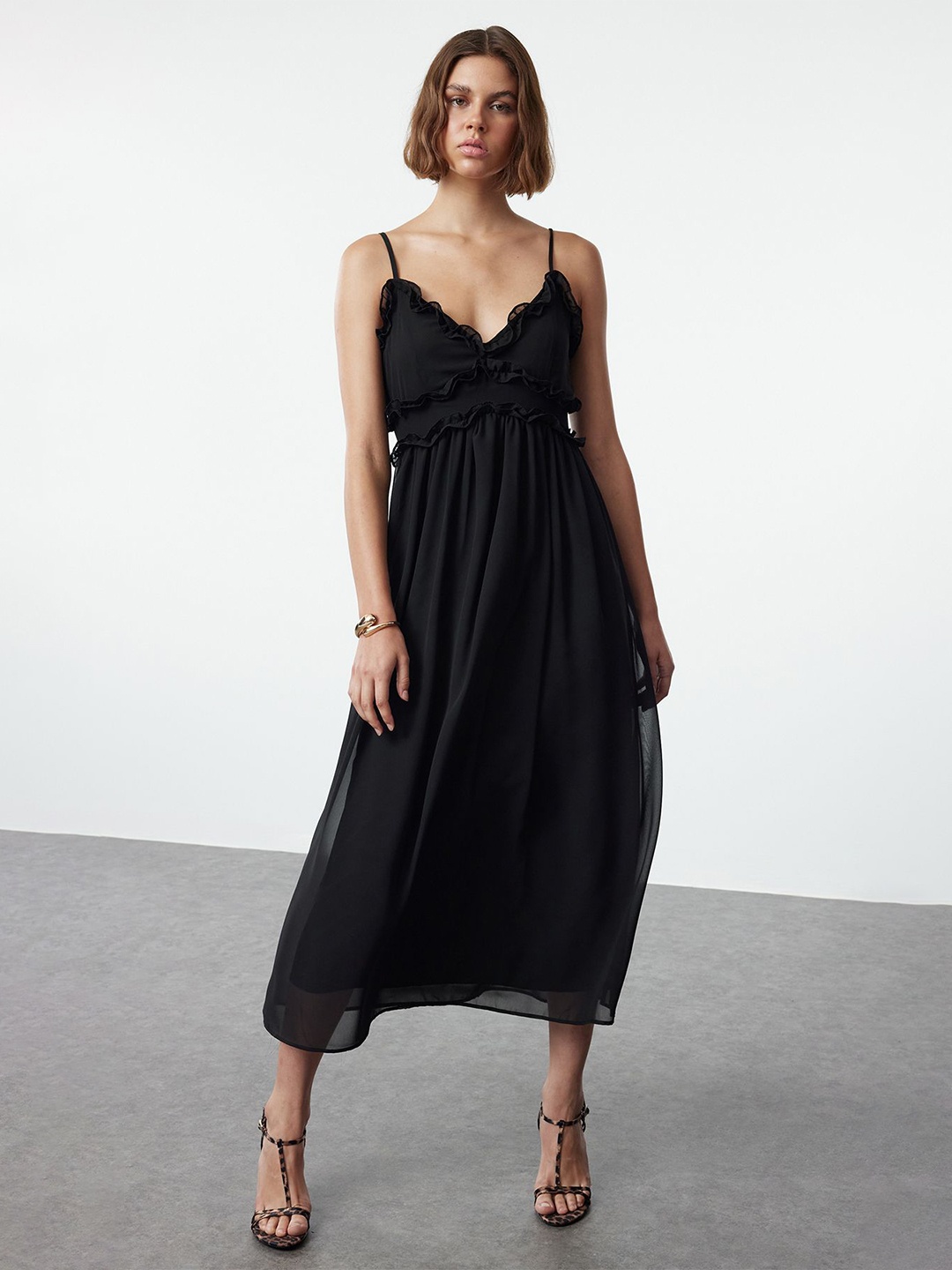 

Trendyol Fit & Flare Midi Dress, Na