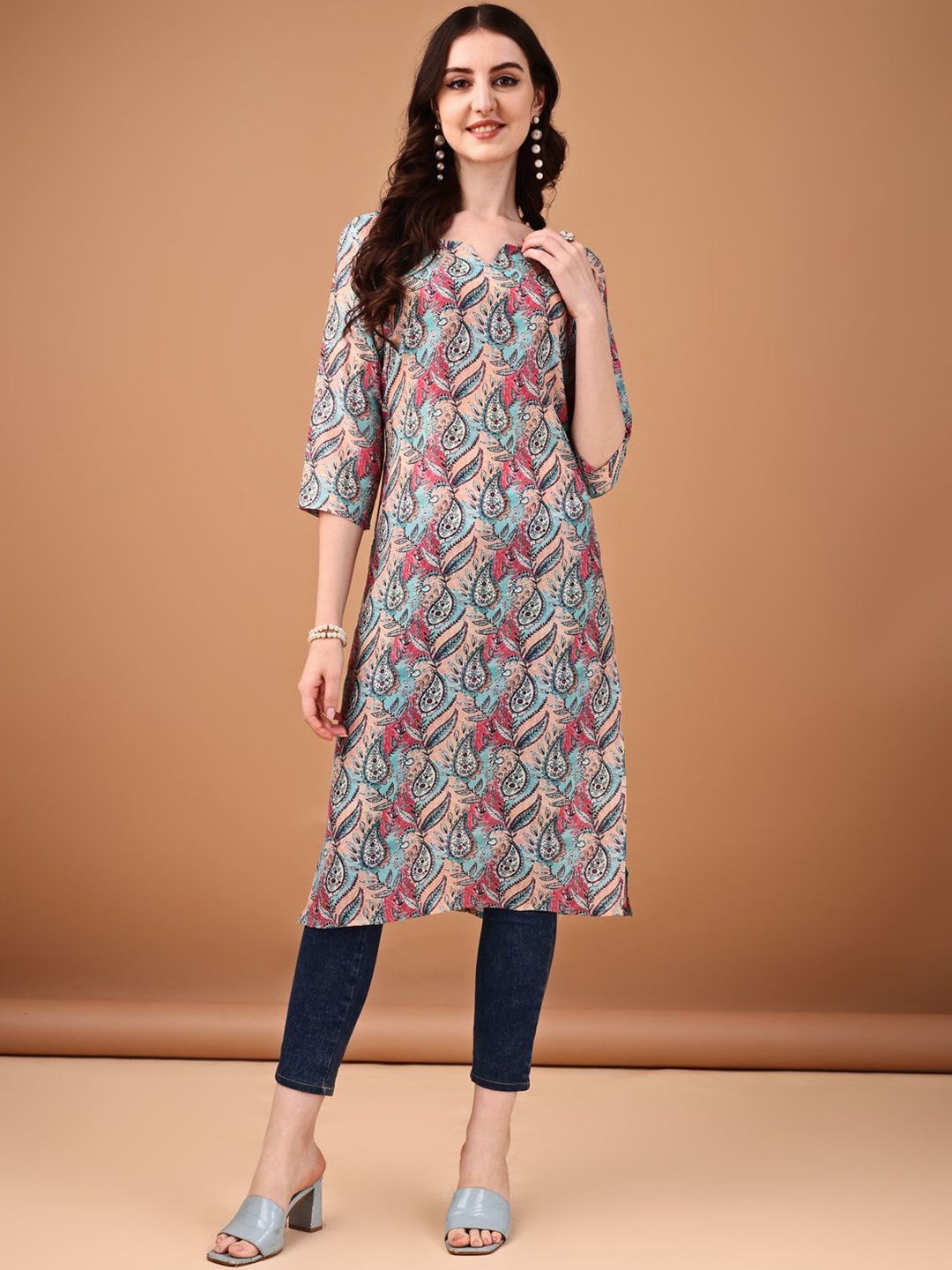 

Anouk Rustic Paisley Printed Notch Neck Straight Kurta, Peach