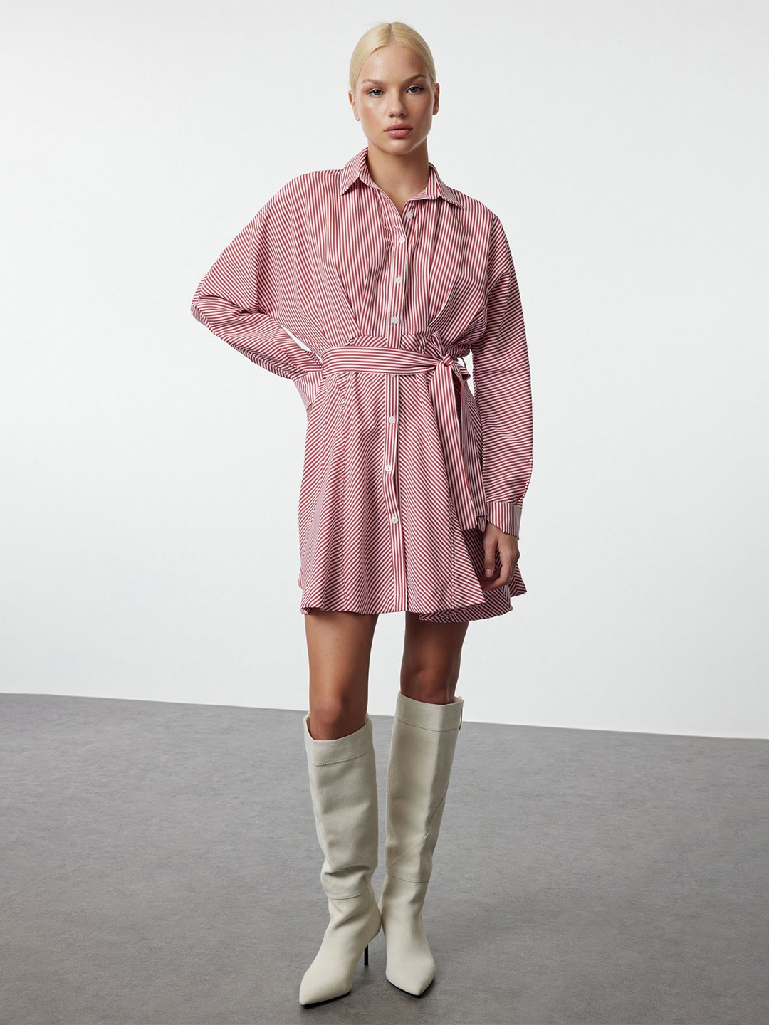 

Trendyol Shirt Dress, Na