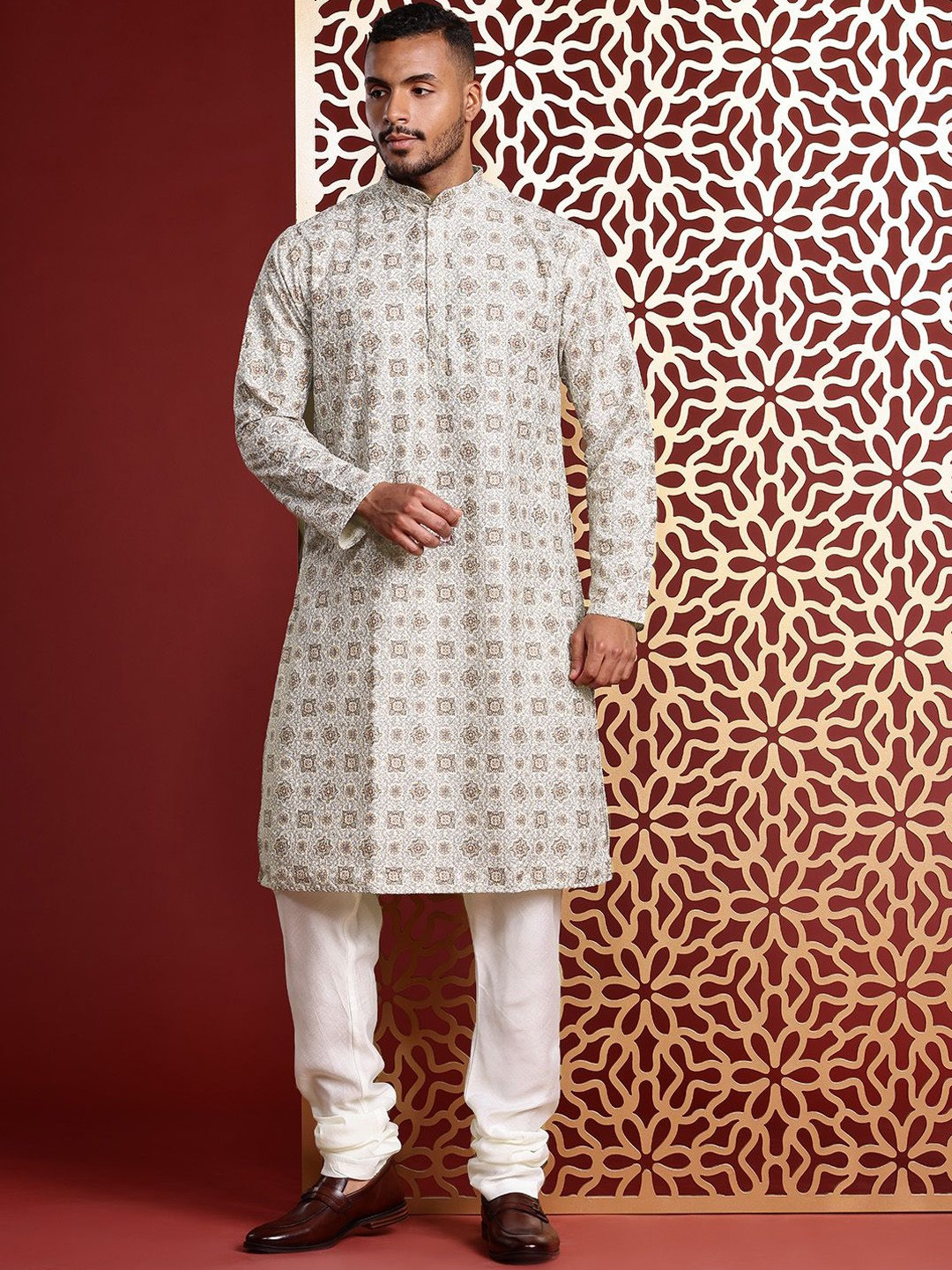 

MANQ Floral Embroidered Mandarin Collar Sequinned Pure Cotton Straight Kurta, Beige