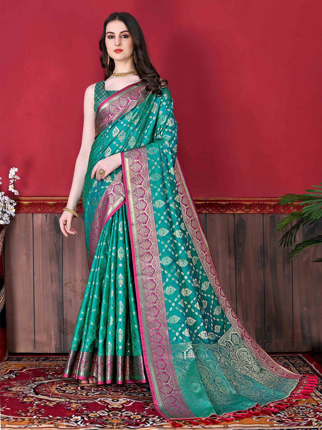 

Zeekha Woven Design Zari Pure Silk Kanjeevaram Saree, Lime green