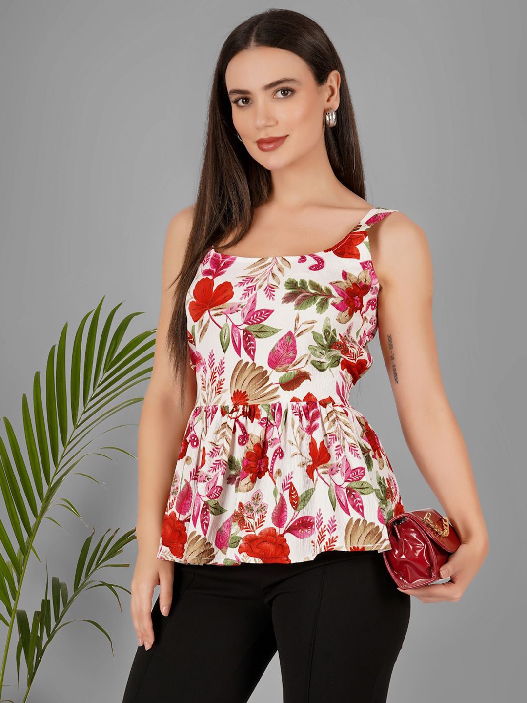 

Kinjo Floral Printed Crepe Top, White