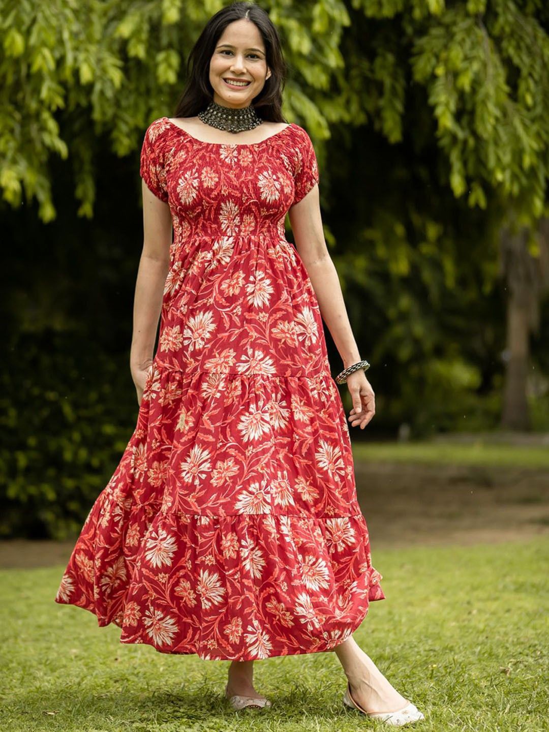 

GoSriKi Women Floral Printed Off-Shoulder Anarkali Kurta, Red