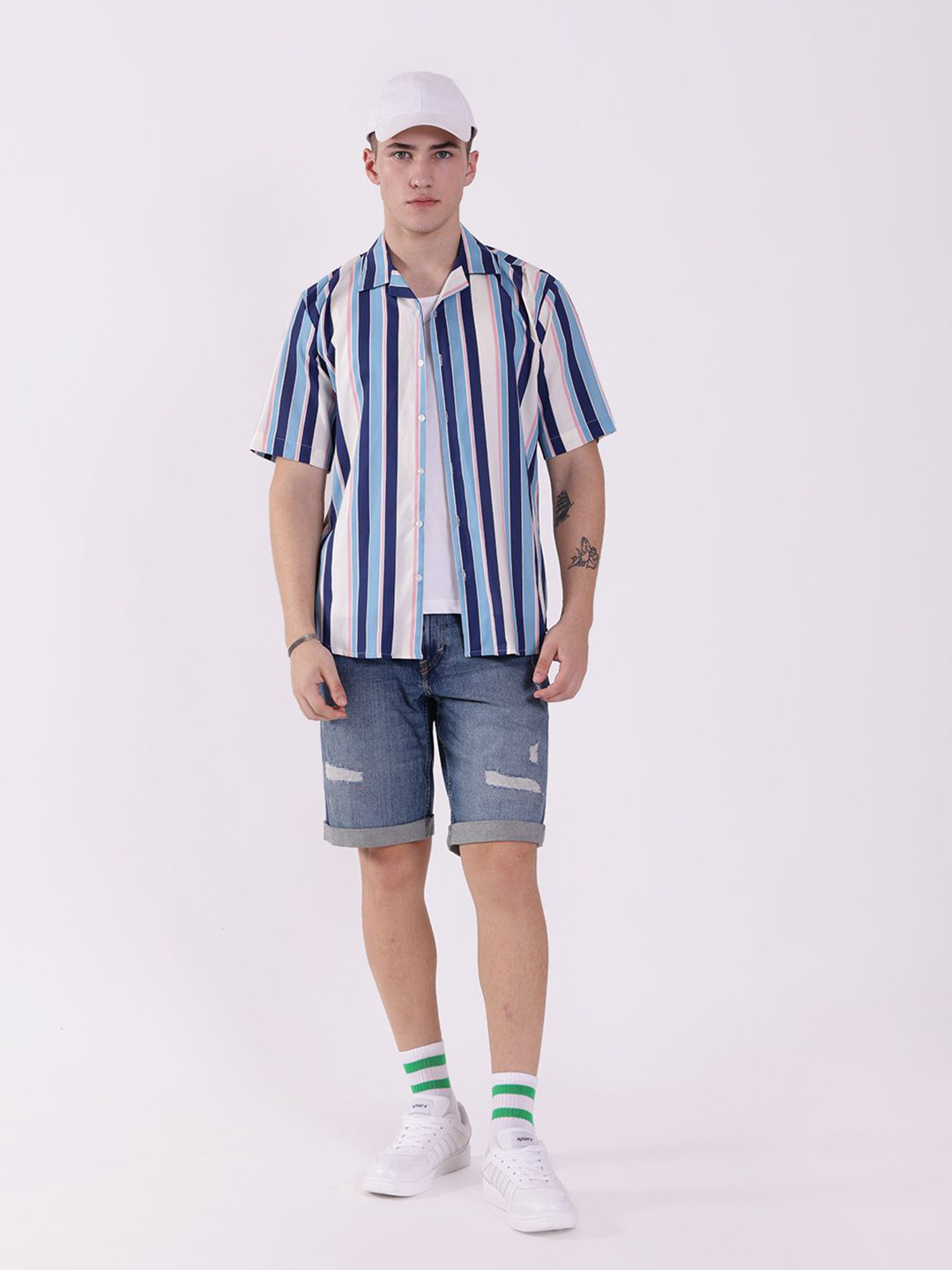 

RAYONBAY Men Relaxed Multi Stripes Opaque Striped Casual Shirt