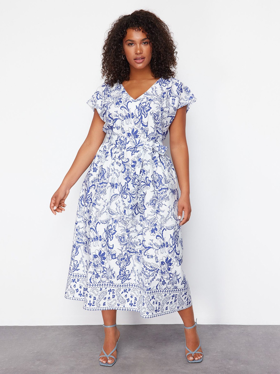 

Trendyol Floral Print Fit & Flare Midi Dress, Na