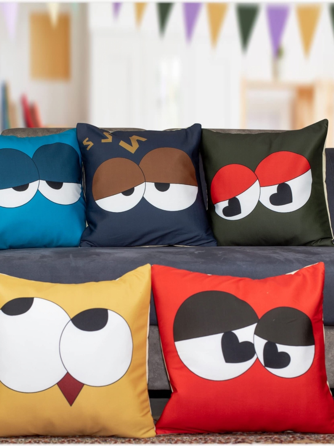 

Vendola Black & Blue 5 Pieces Cartoon Characters 250TC Square Cushion Covers