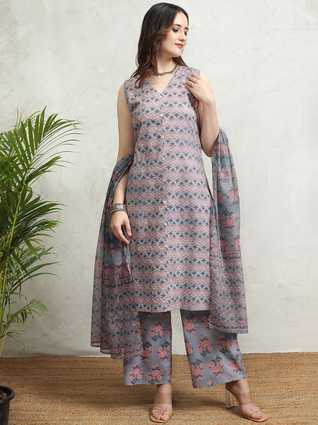 

Vishudh Women Floral Printed Regular Pure Cotton Kurta with Trousers & With Dupatta, Grey