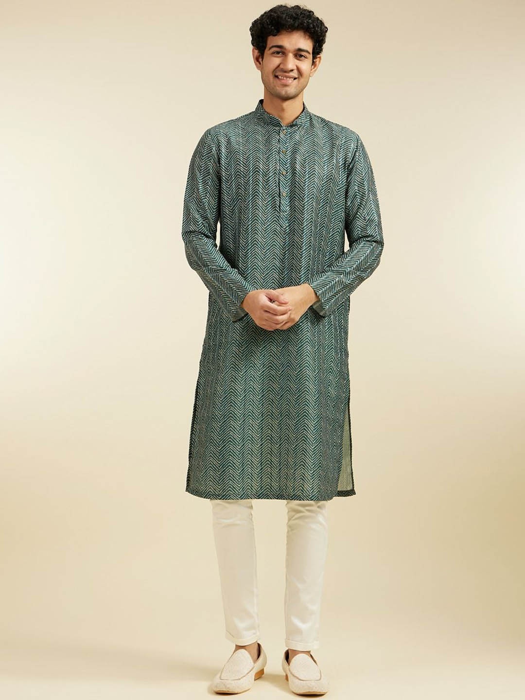 

Diwas by Manyavar Geometric Printed Mandarin Collar Straight Kurta, Green