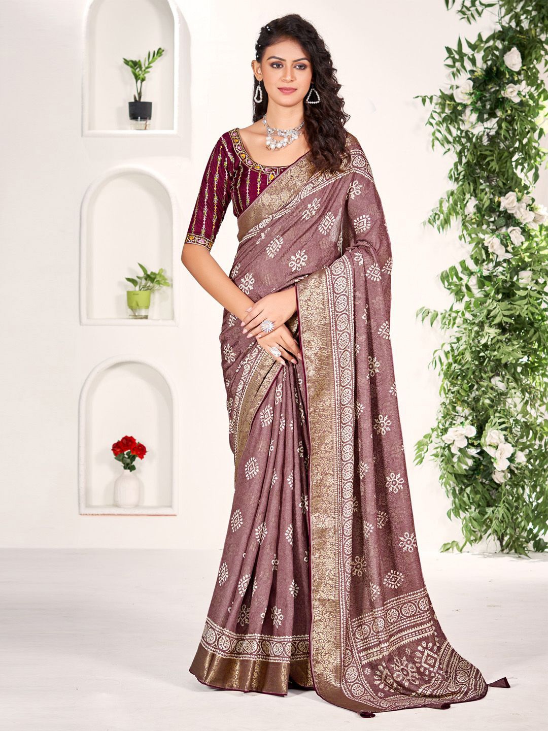 

Saree mall Ethnic Motifs Zari Sarees, Mauve