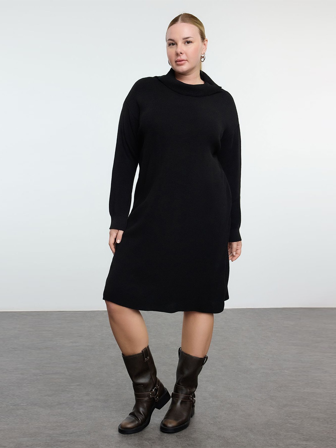 

Trendyol Dress, Na