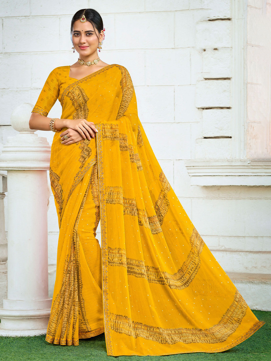 

Laxmipati Tie and Dye Sequinned Poly Chiffon Saree, Yellow