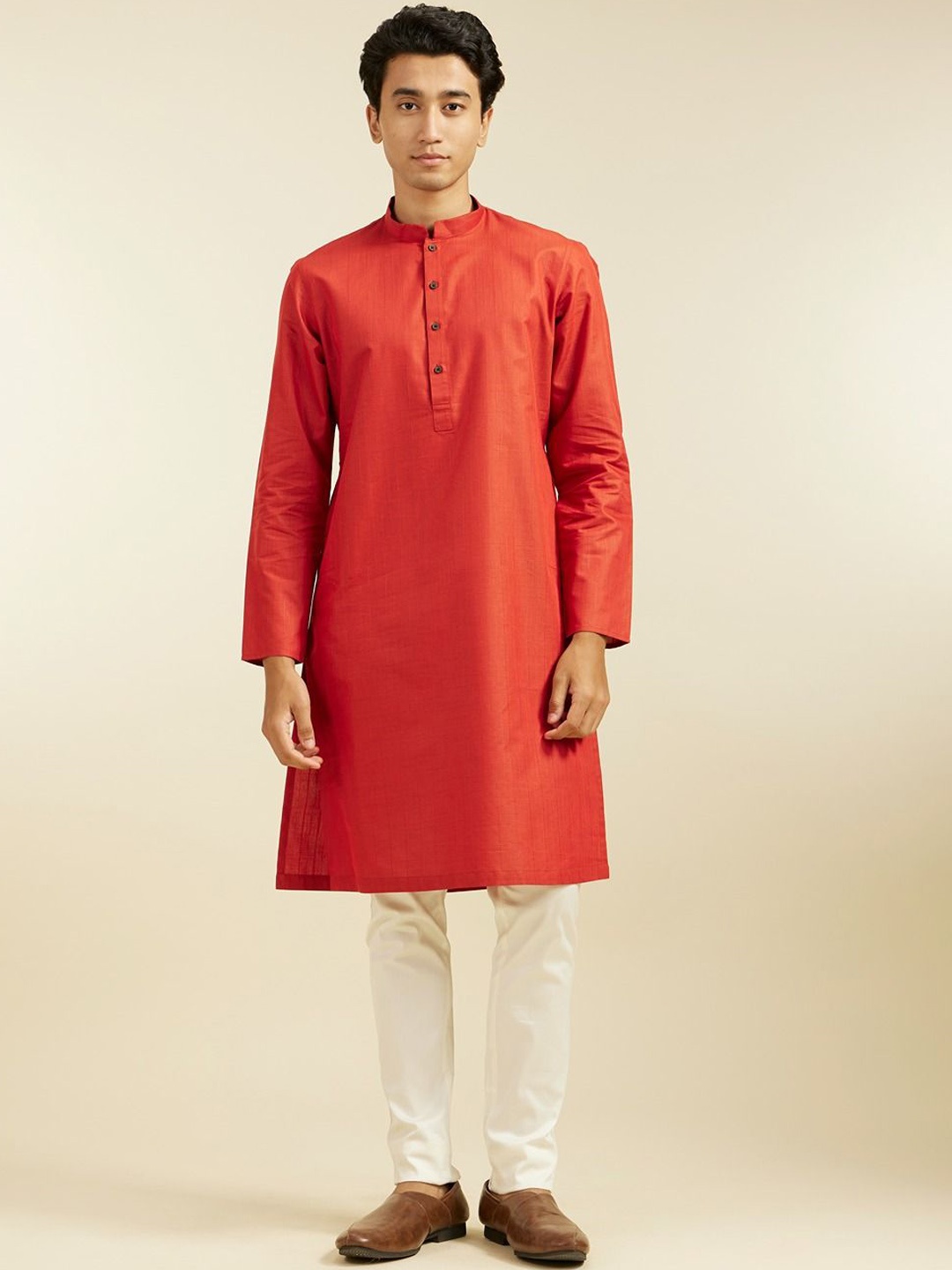 

Diwas by Manyavar Striped Mandarin Collar Straight Kurta, Red