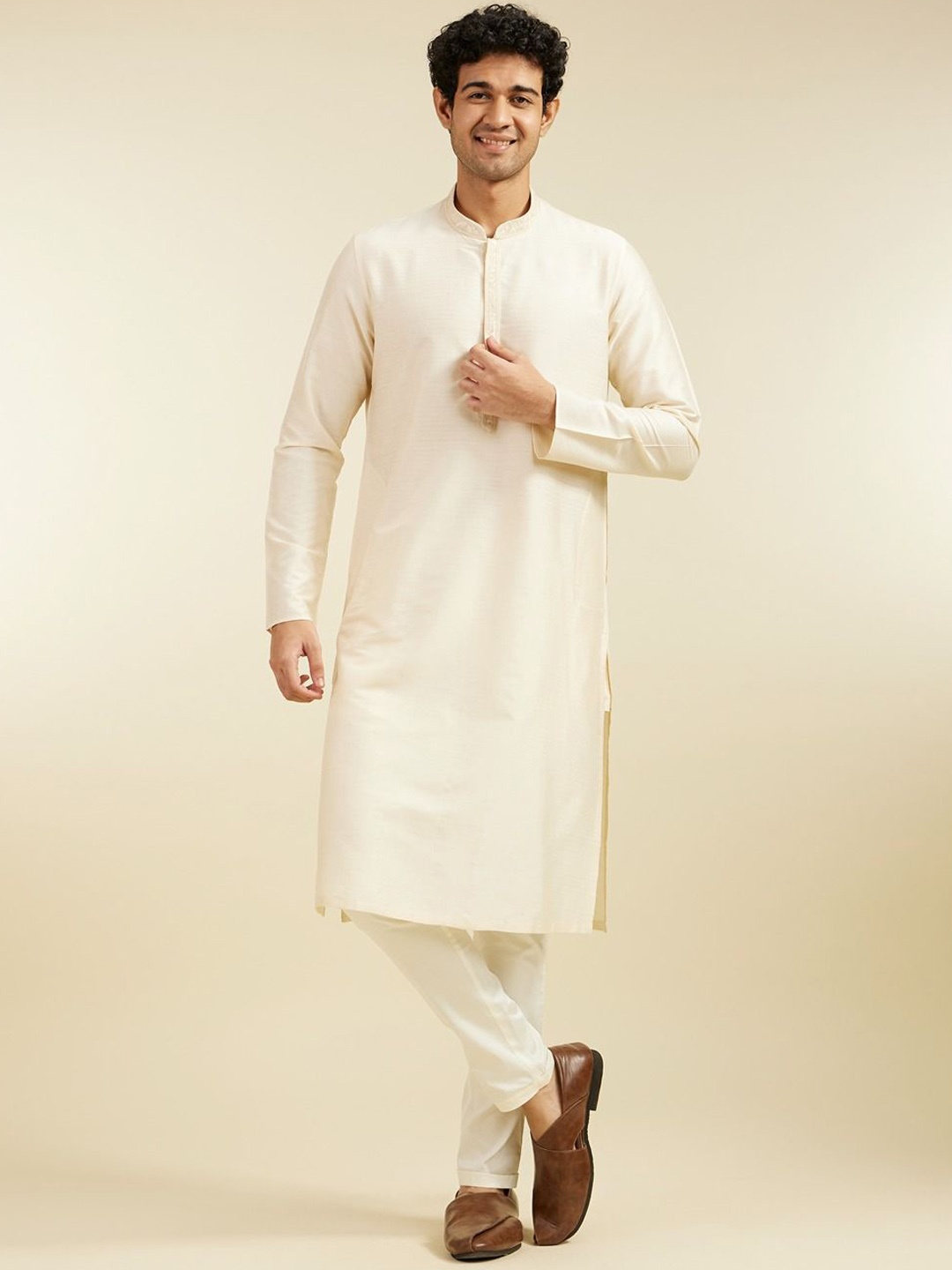 

Diwas by Manyavar Mandarin Collar Straight Kurta, Cream