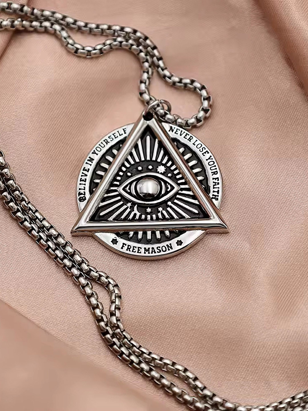 

Heer Collection Silver-Plated Contemporary Pendants with Chains