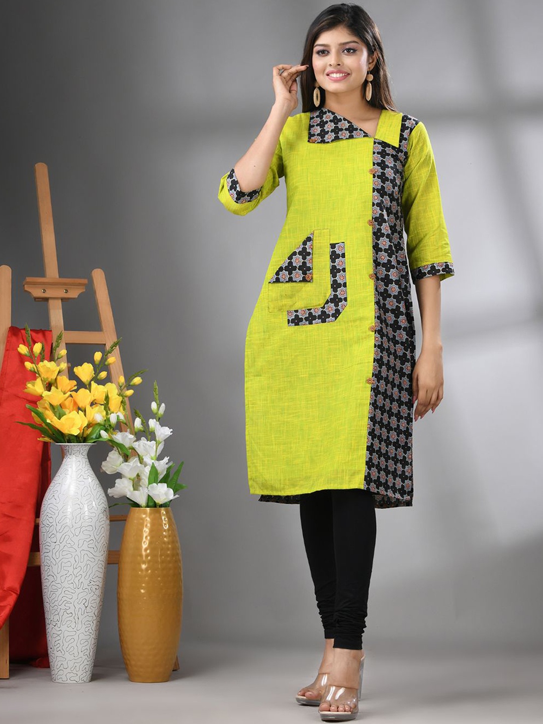 

Charukriti Women Floral Printed Kurta, Lime green