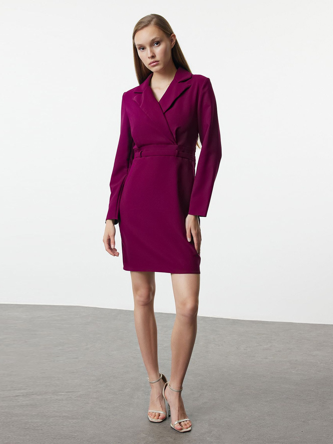 

Trendyol Dress, Na