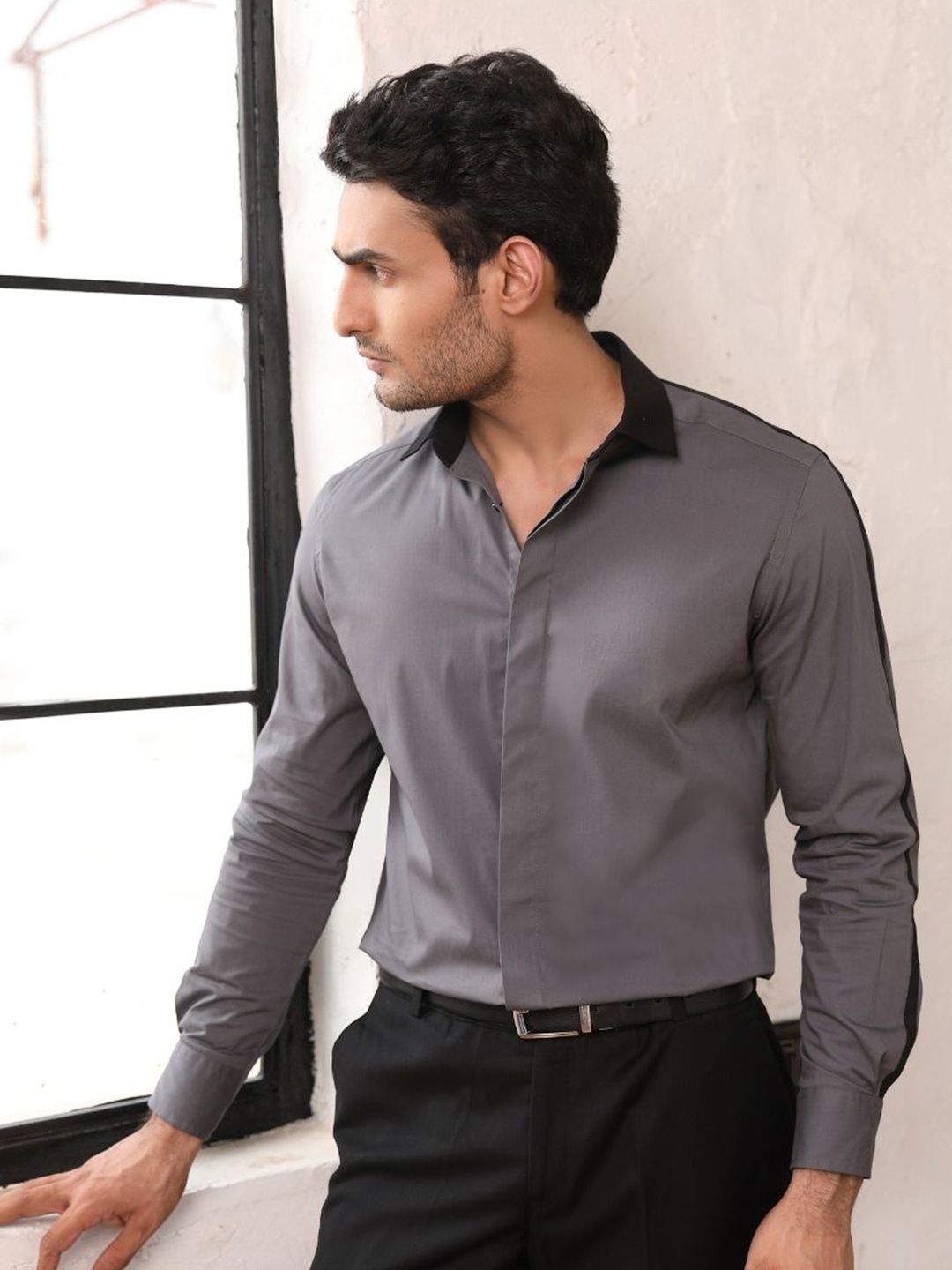 

PERCH Men India Slim Spread Collar Solid Cotton Casual Shirt, Grey