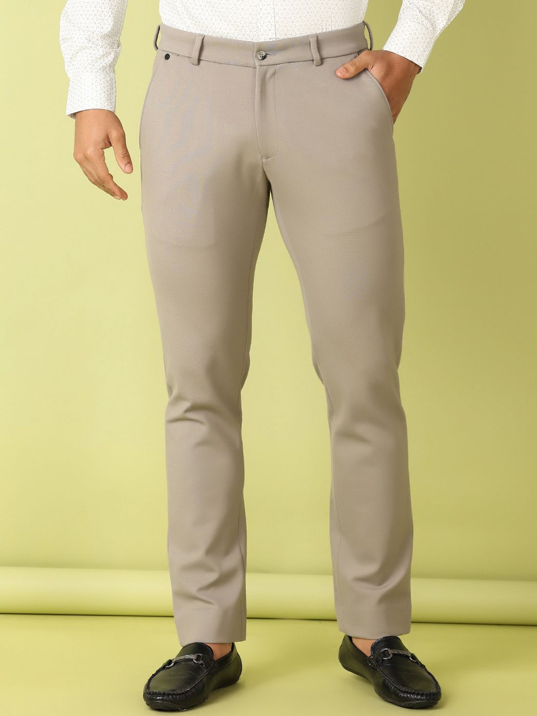 

V-Mart Men Slim Fit Trousers, Beige