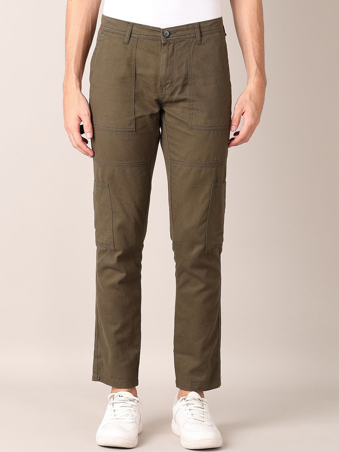 

V-Mart Men Regular Fit Cargos Trousers, Olive