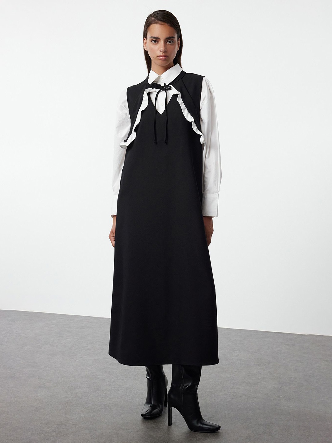 

Trendyol Tie-Up Neck A-Line Midi Dress, Na