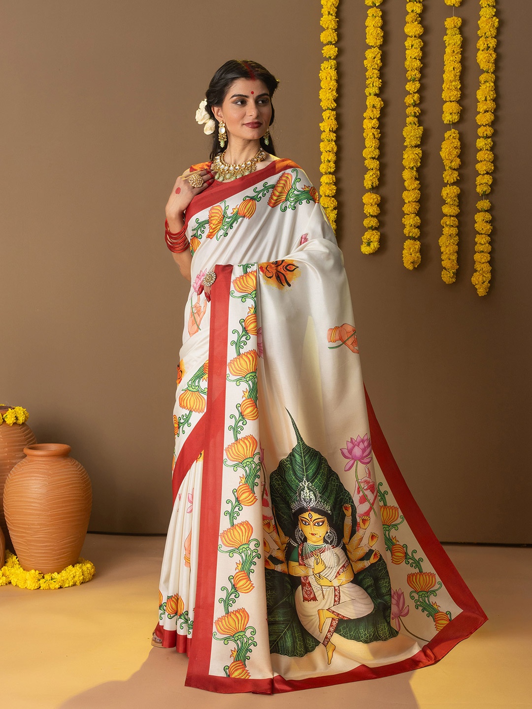 

RACHNA Embellished Tussar Saree, Off white