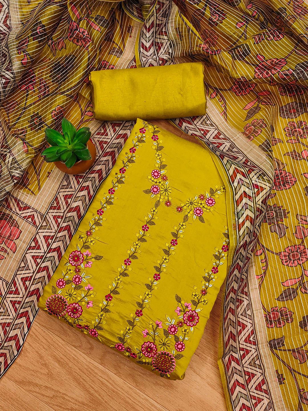 

Lilots Unstitched Dress Material, Yellow