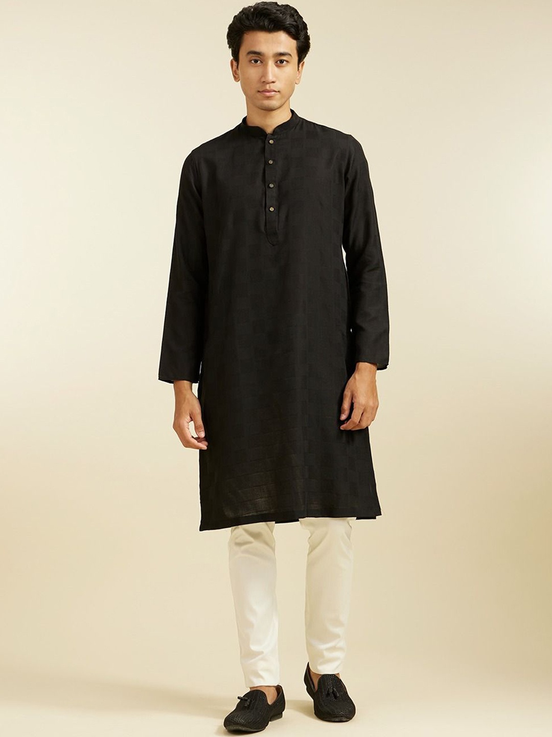 

Diwas by Manyavar Checked Woven Design Mandarin Collar Straight Kurta, Black