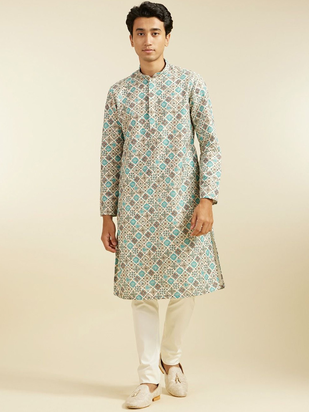 

Diwas by Manyavar Ethnic Motifs Printed Mandarin Collar Chikankari Art Silk Straight Kurta, Green