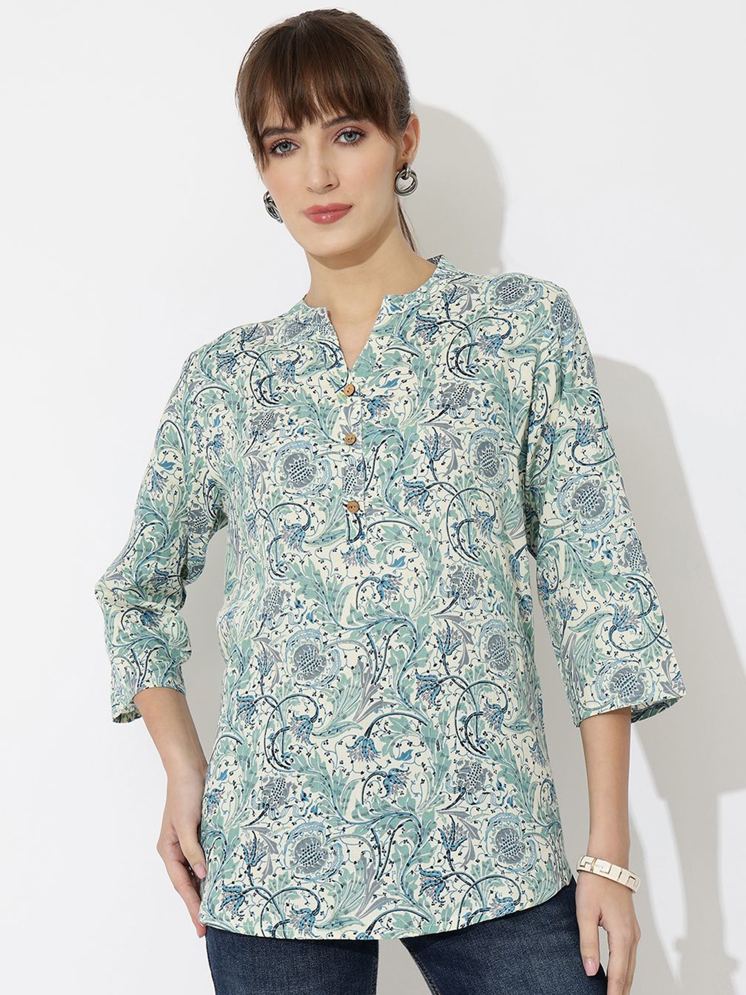 

Anushil Floral Printed V-Neck Kurti, White