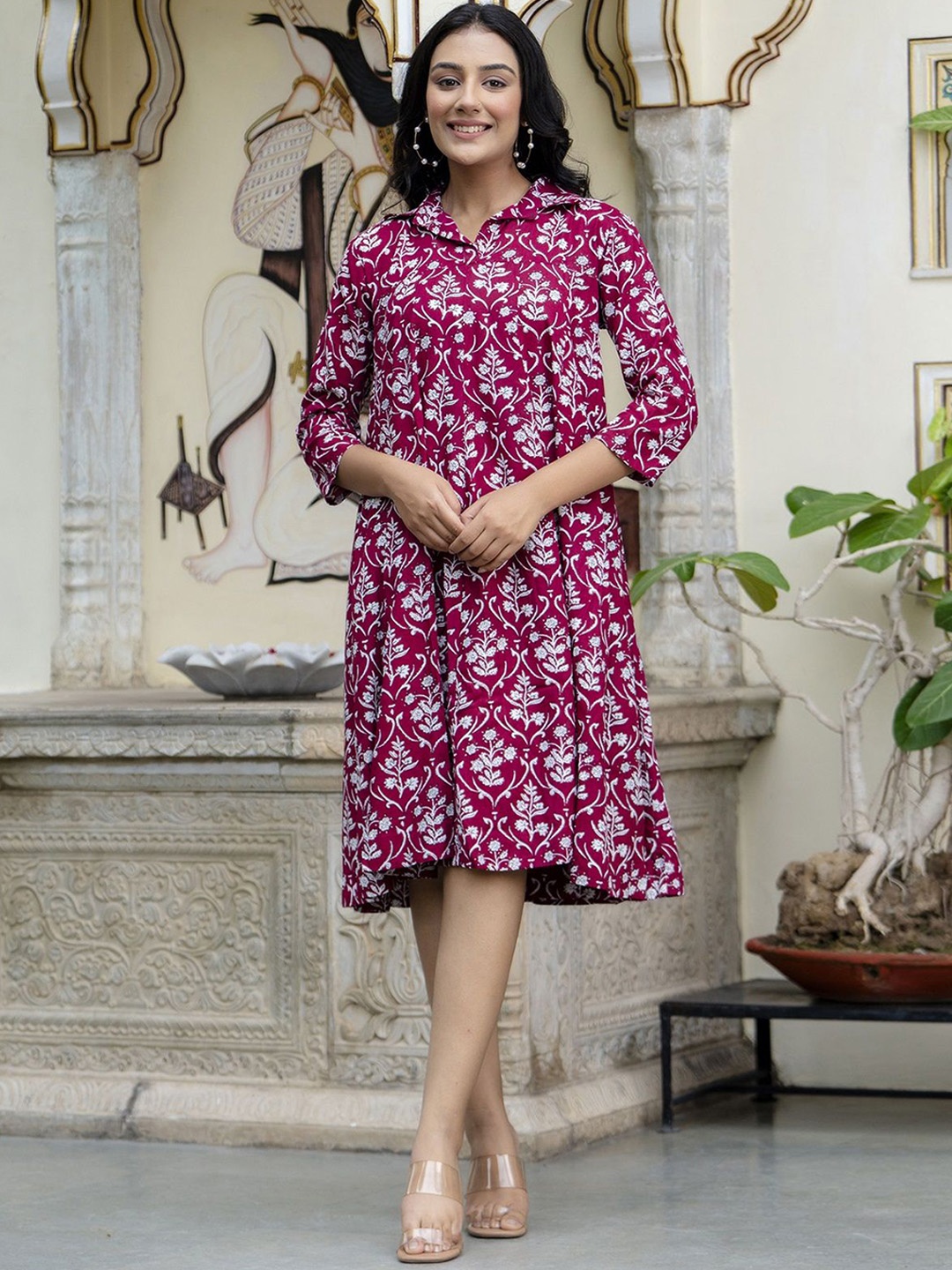 

Dress21 Women Floral Printed Kurta, Maroon