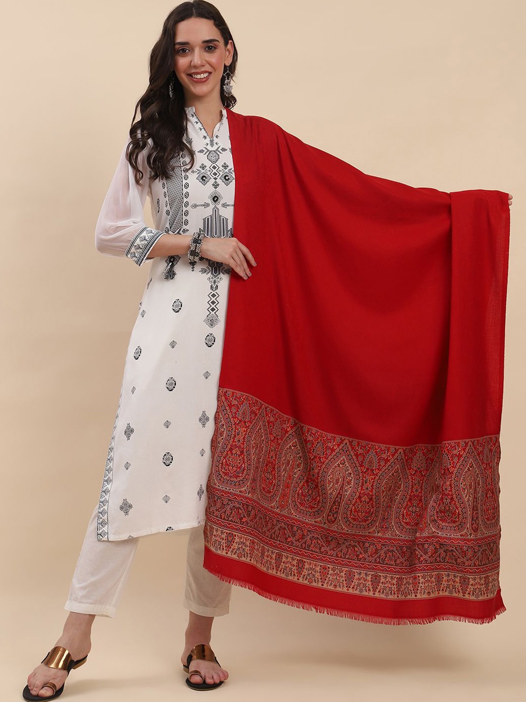 

La Vastraa Women Floral Woven Design Shawl, Maroon