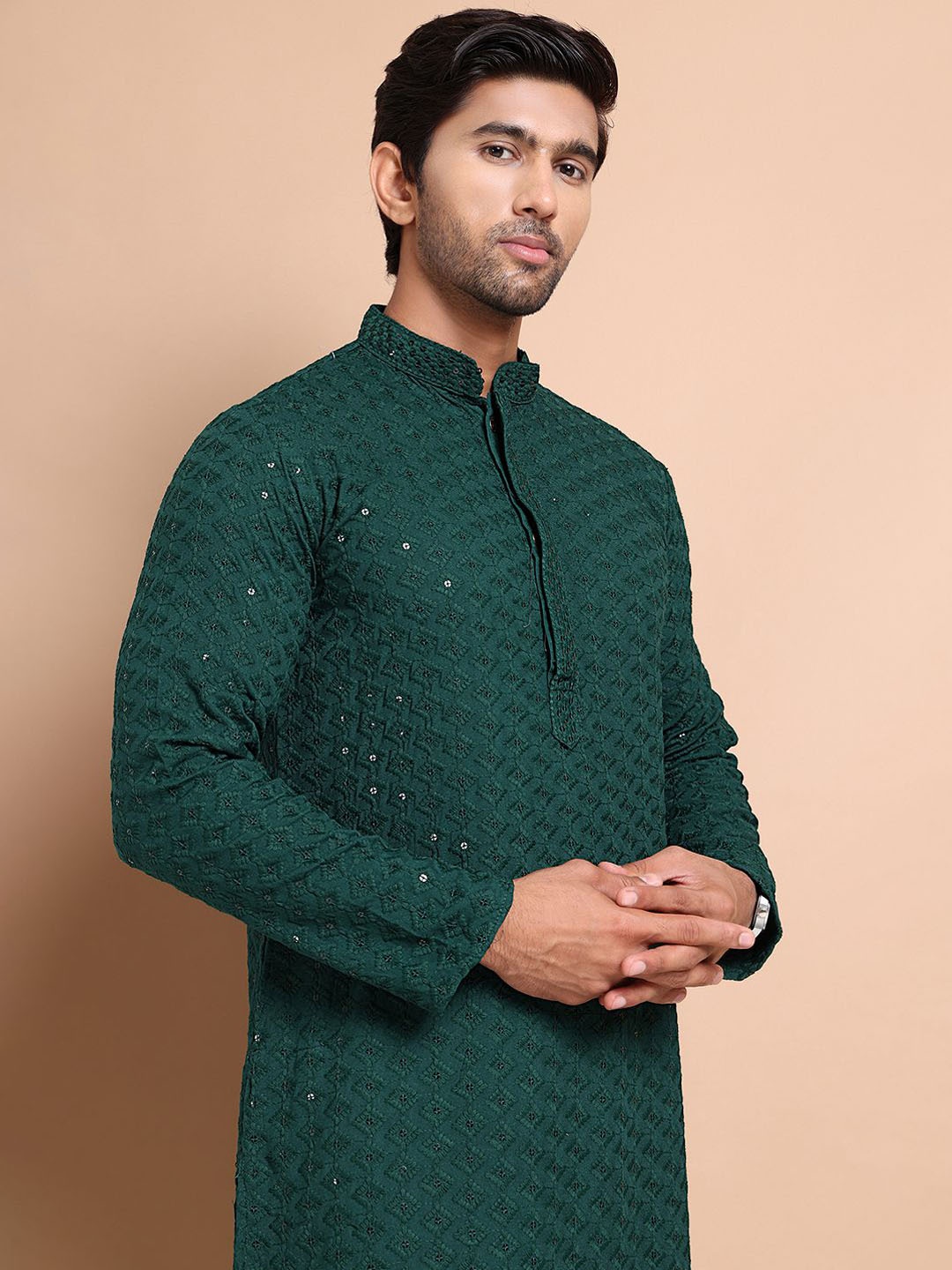 

Anouk Men Geometric Embroidered Sequinned Kurta, Olive