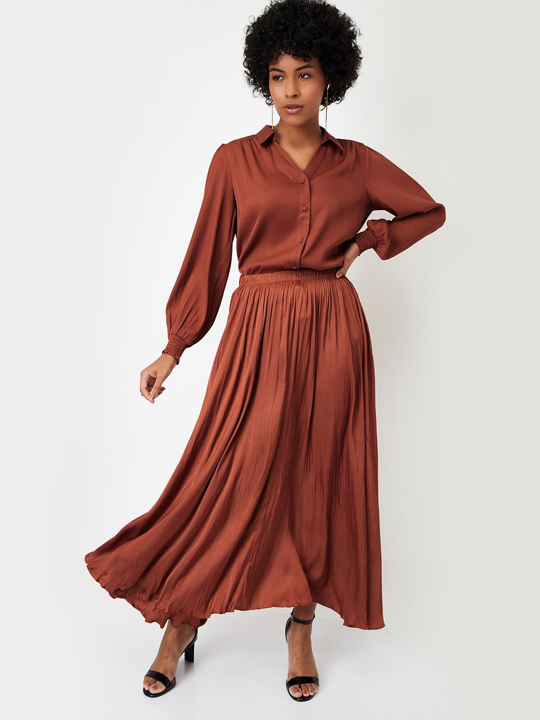 

max Women Spread Collar Solid Casual Shirt, Rust