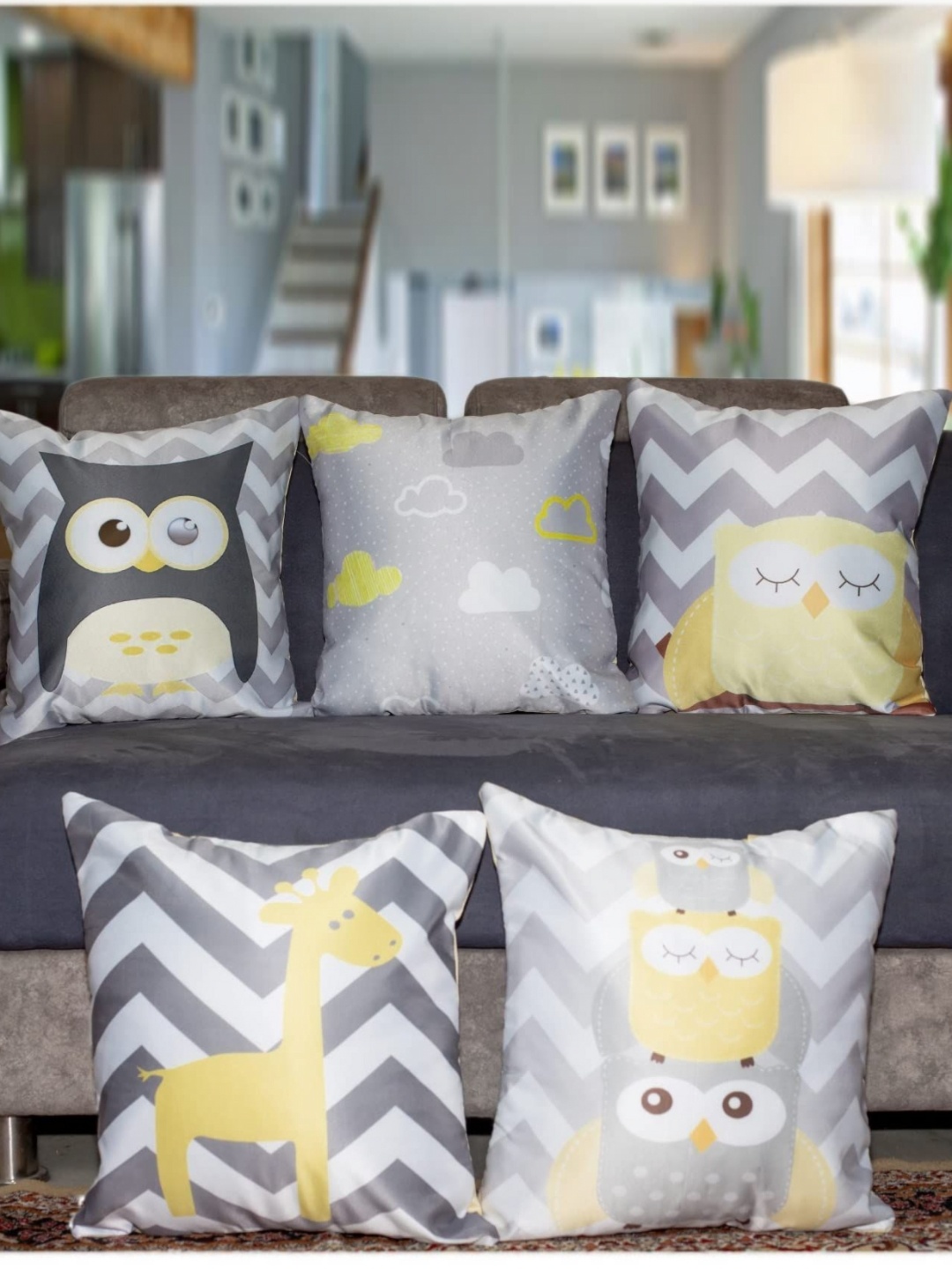

Vendola White & Grey 5 Pieces Geometric Printed Satin Square Cushion Covers