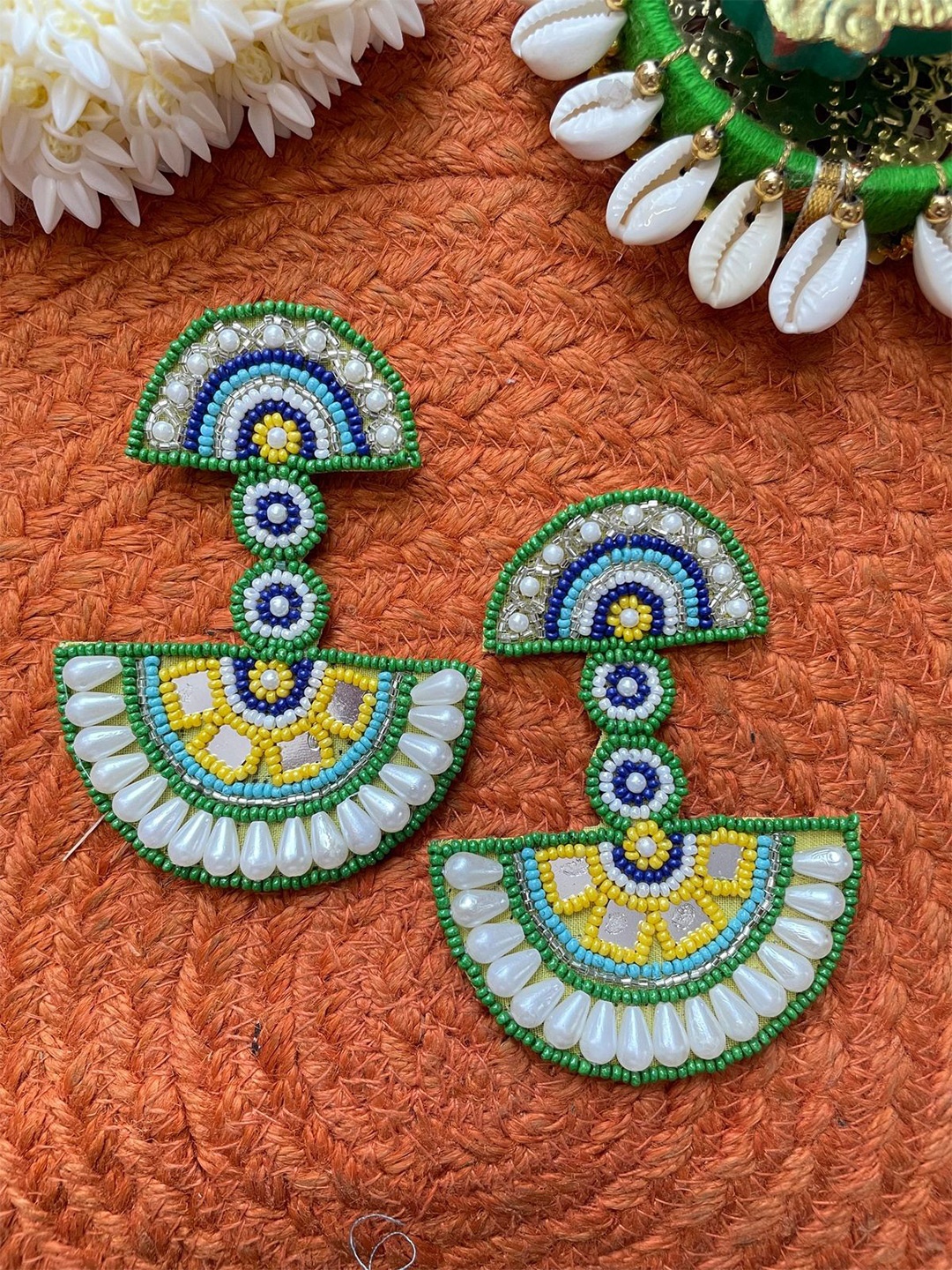 

ISHKAARA Beaded Classic Drop Earrings, Green