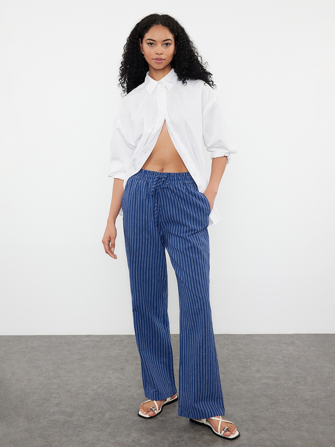 

Trendyol Women Jeans, Na