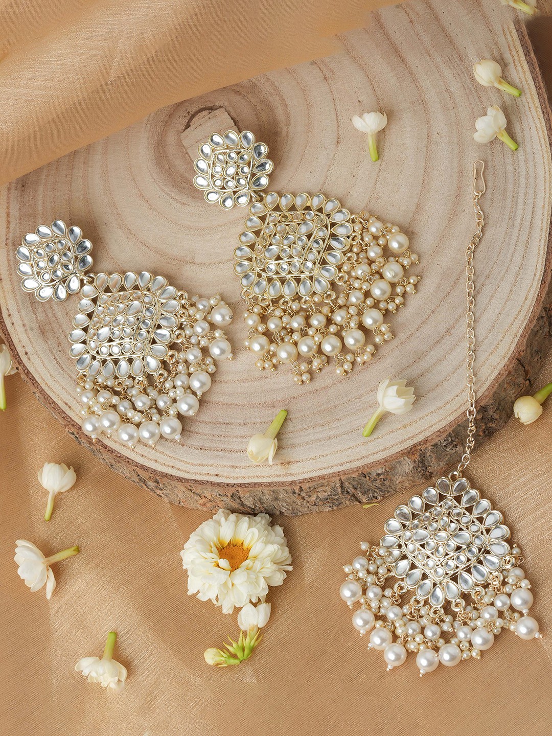 

Mirraw Gold-Plated Stone Studded & Beaded Earrings and Maang Tikka, White
