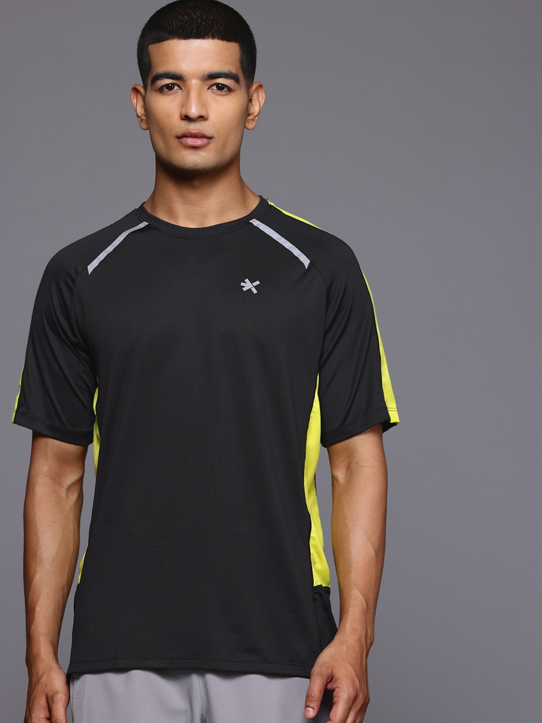

HRX by Hrithik Roshan Reflective Rapid Dry Running T-shirt, Black