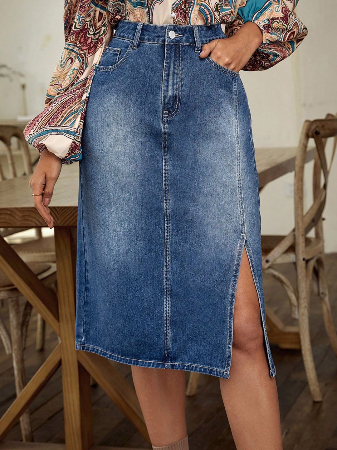 

Kotty Straight Midi Skirts, Blue