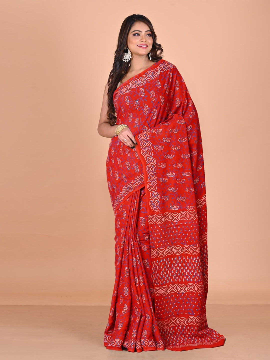 

Unnati Silks Ethnic Motifs Pure Cotton Handloom Block Print Saree, Red