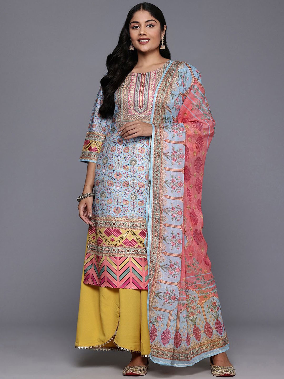 

A PLUS BY AHALYAA Women Floral Printed Regular Gotta Patti Kurta with Palazzos & With Dupatta, Blue