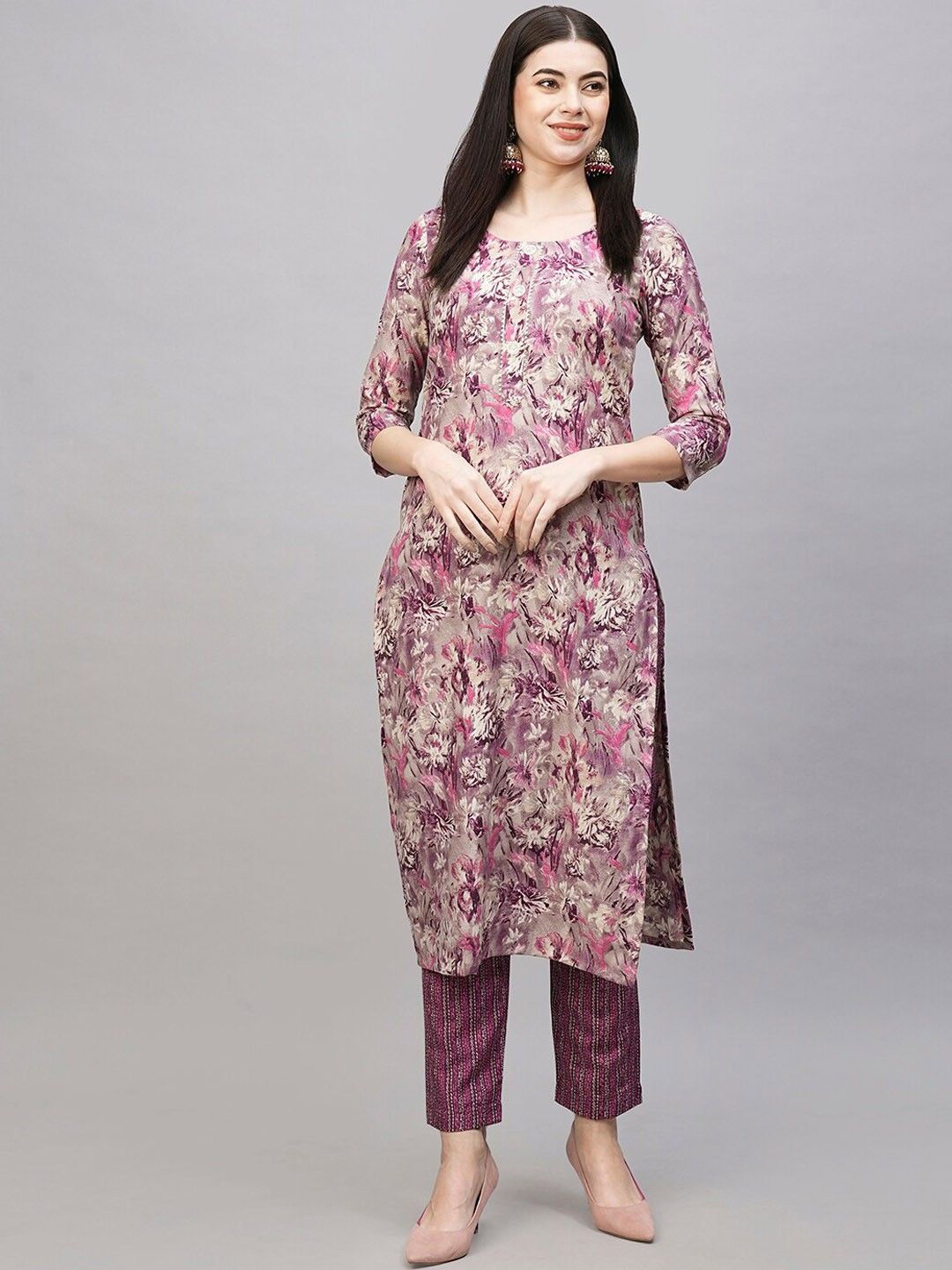 

GoSriKi Women Floral Printed Regular Kurta with Palazzos, Purple