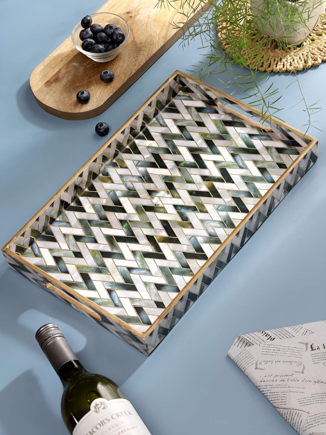 

DULI Gold Toned & Green Geometric Printed Wooden Serving Tray