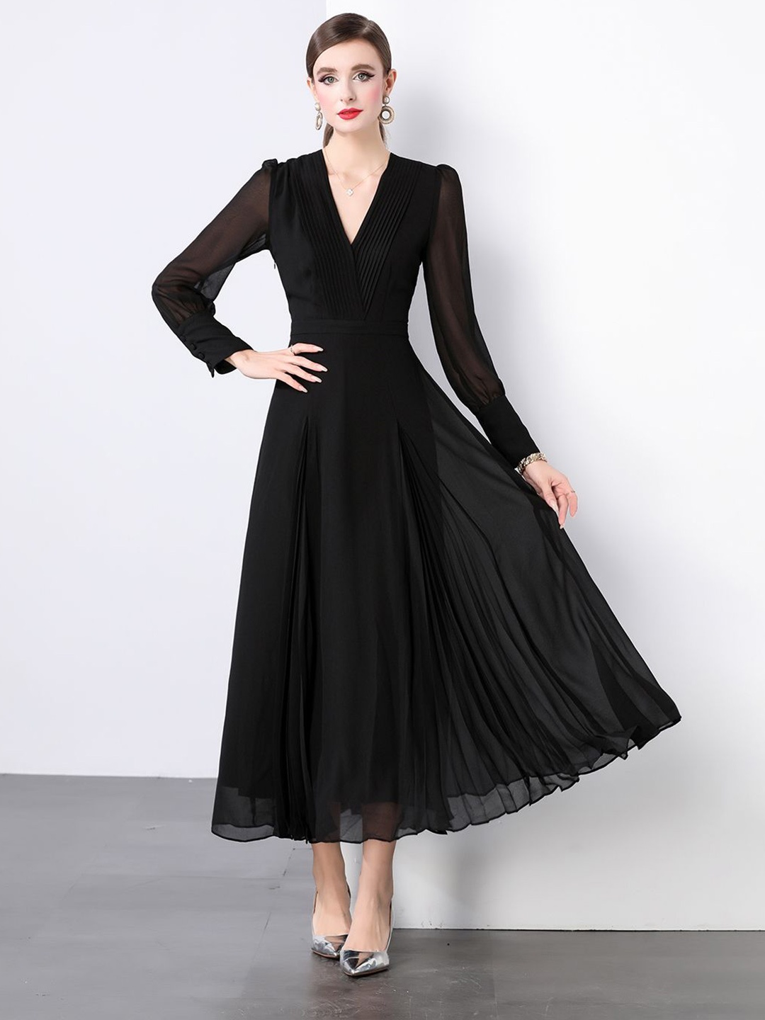 

JC Collection Women Cuffed Sleeves Solid Maxi Dress, Black