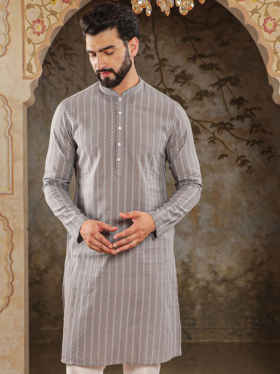 

HOUSE OF DEYANN Men Jacquard Kurta, Silver